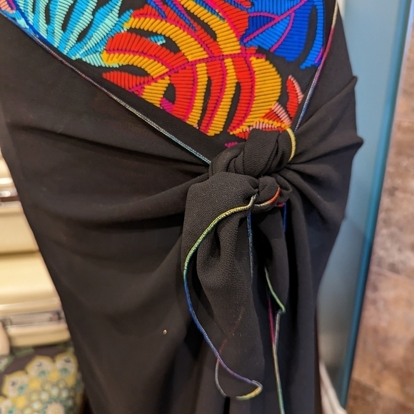 Bathing Suit & sarong Woman's Size 12 & Butterfly  Rainbow edge up cover - Picture 5 of 11